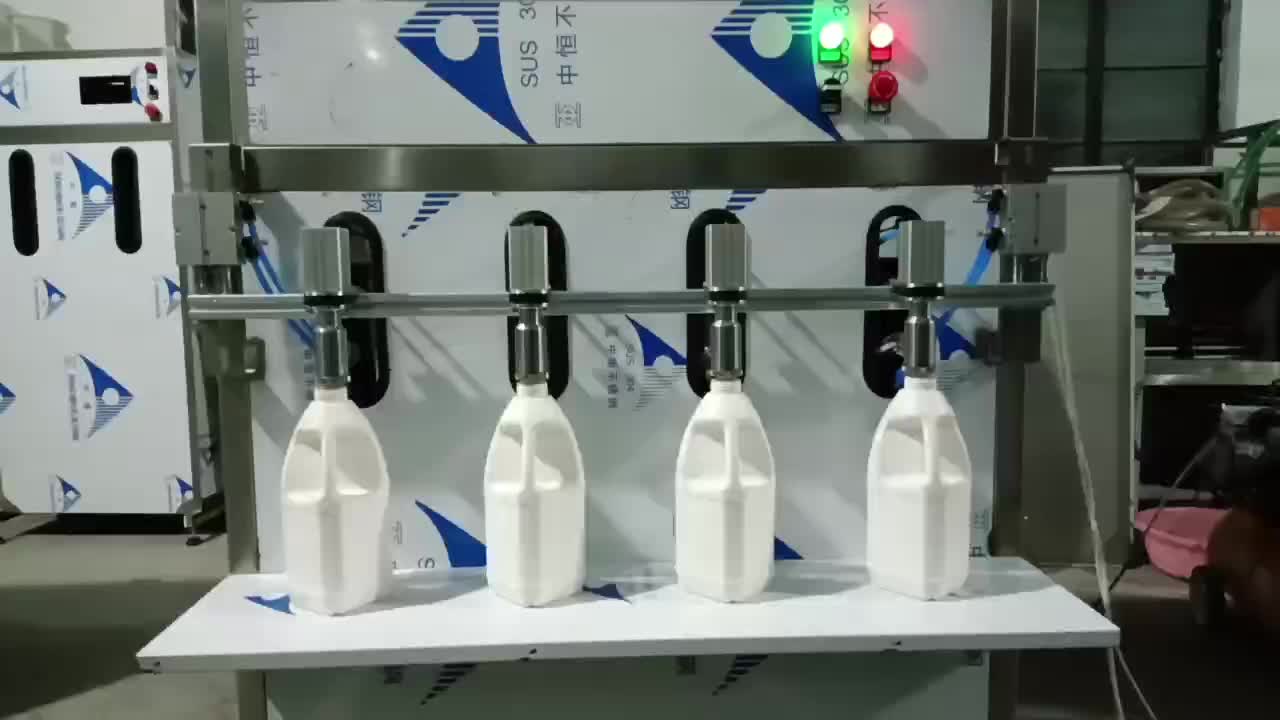 Semi-automatic filling machine